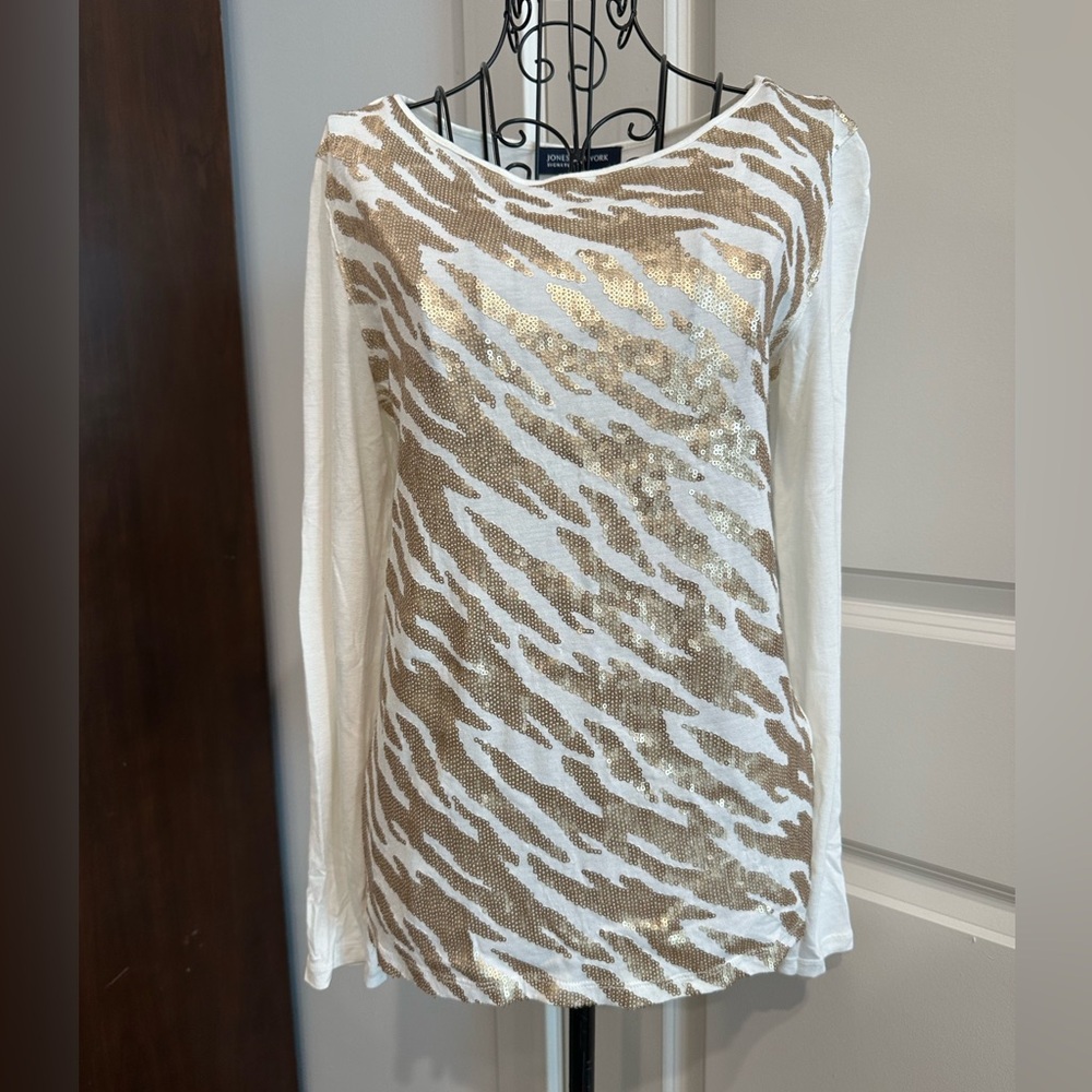 Jones New York Women’s T-shirt Long Sleeve Beige Embroidered Gold Size S